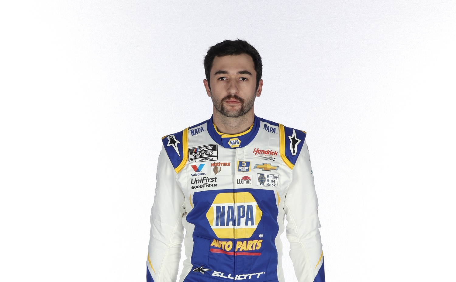 Chase Elliott comes into the 2021 NASCAR Cup Series as the defending champion.