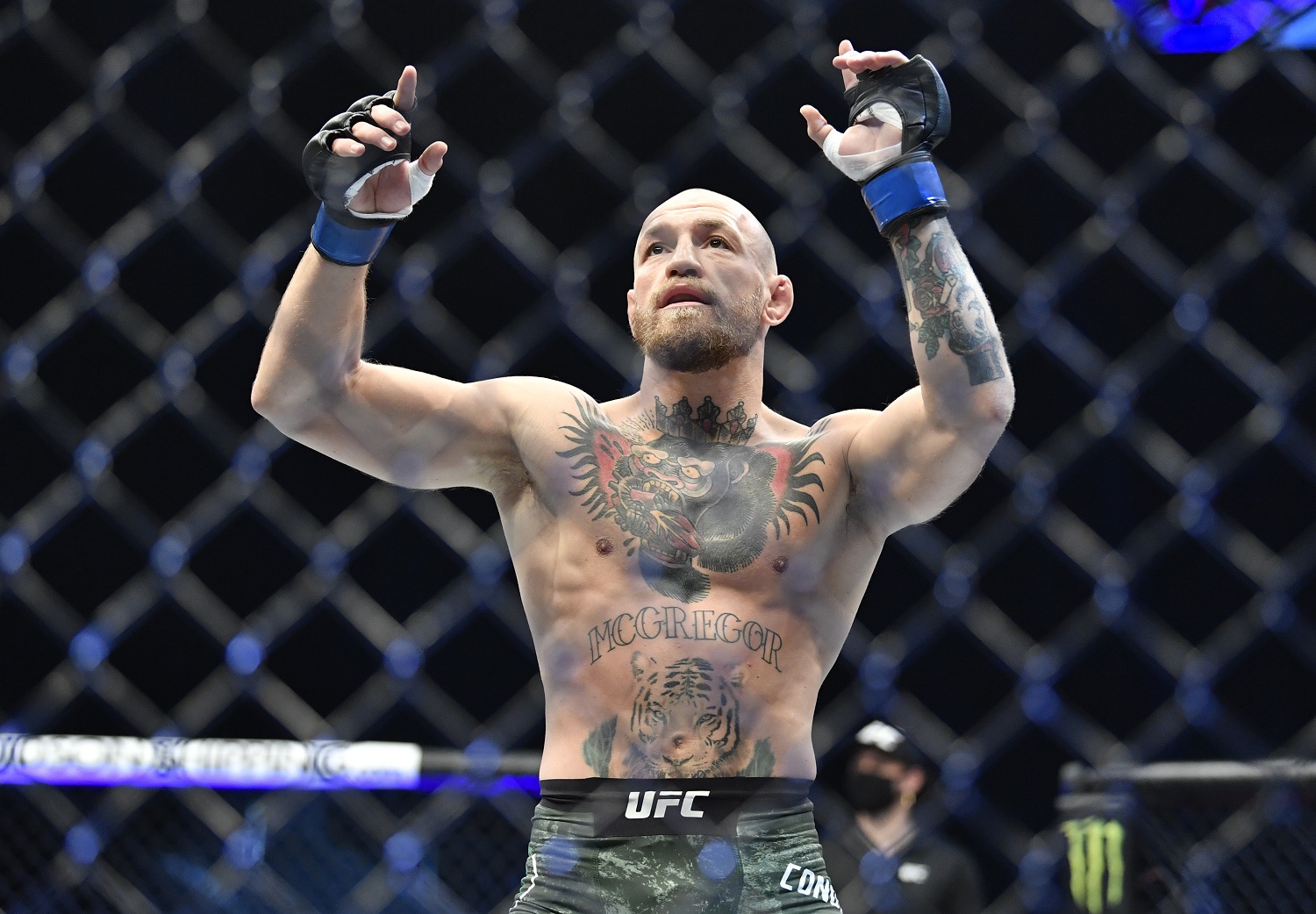 Conor McGregor prepares to fight Dustin Poirier in a lightweight fight during the UFC 257 event in Abu Dhabi, United Arab Emirates. | Chris Unger/Zuffa LLC/Getty Images