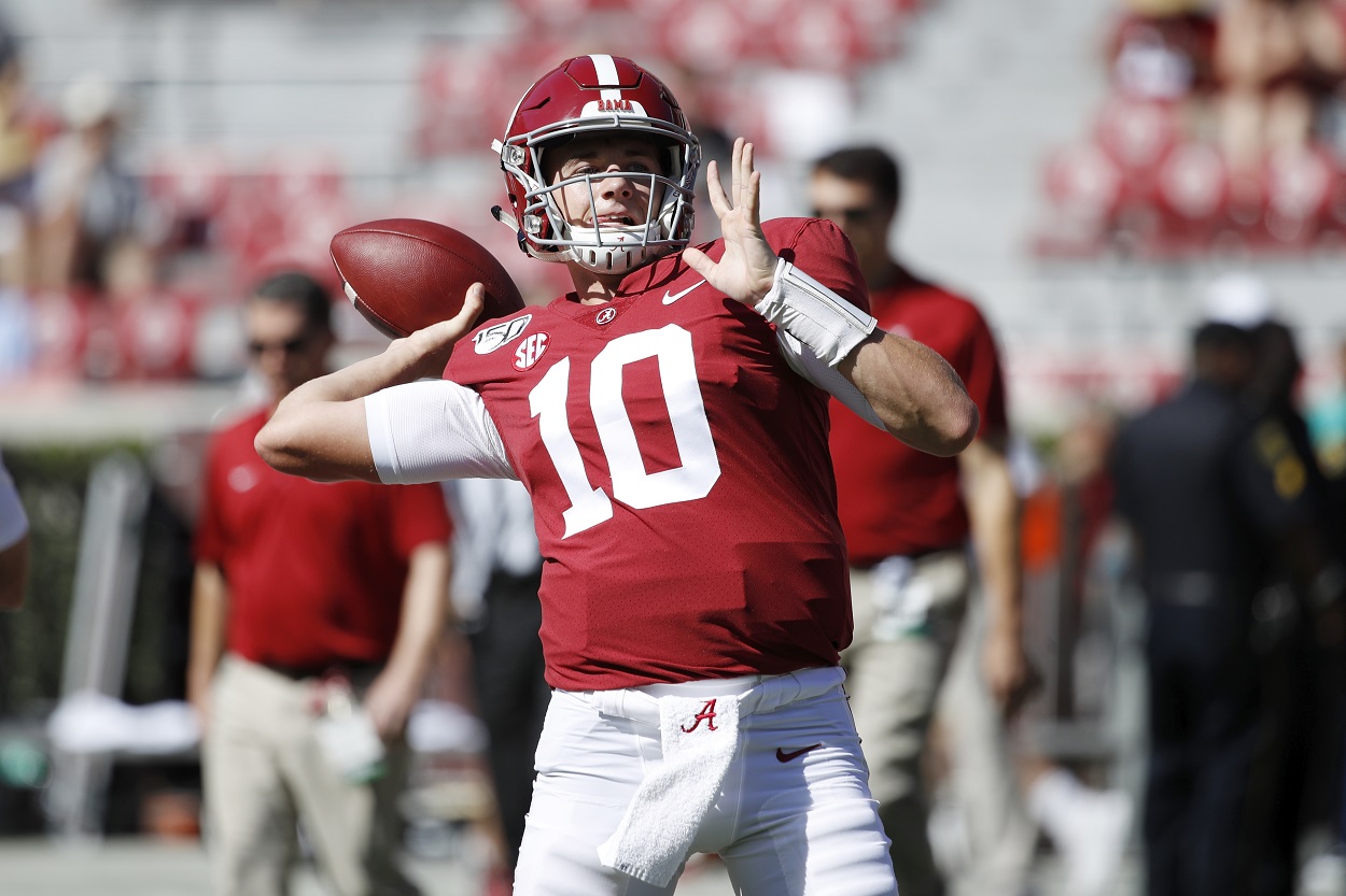 Mac Jones throws a pass for the Alabama Crimson Tide