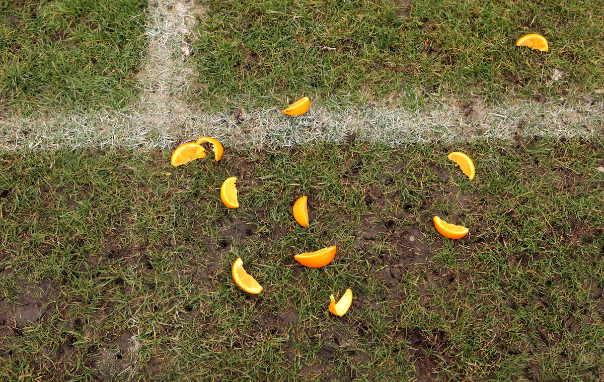 When halftime of the Super Bowl hits, players on the Buccaneers and Chiefs may spend that time eating orange slices. There's a reason for that choice.