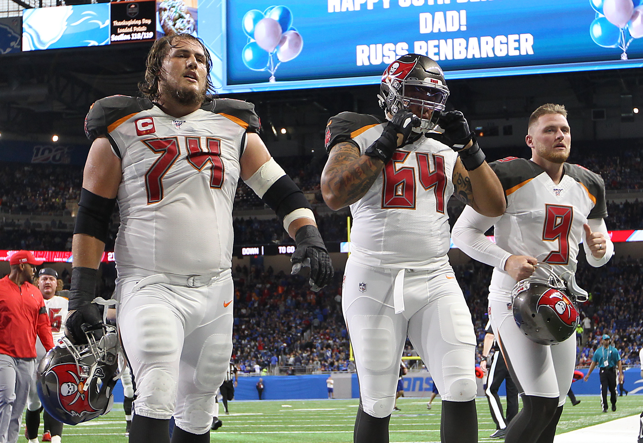 Buccaneers offensive guard Ali Marpet (L), offensive guard Aaron Stinnie (C), and kicker Matt Gay