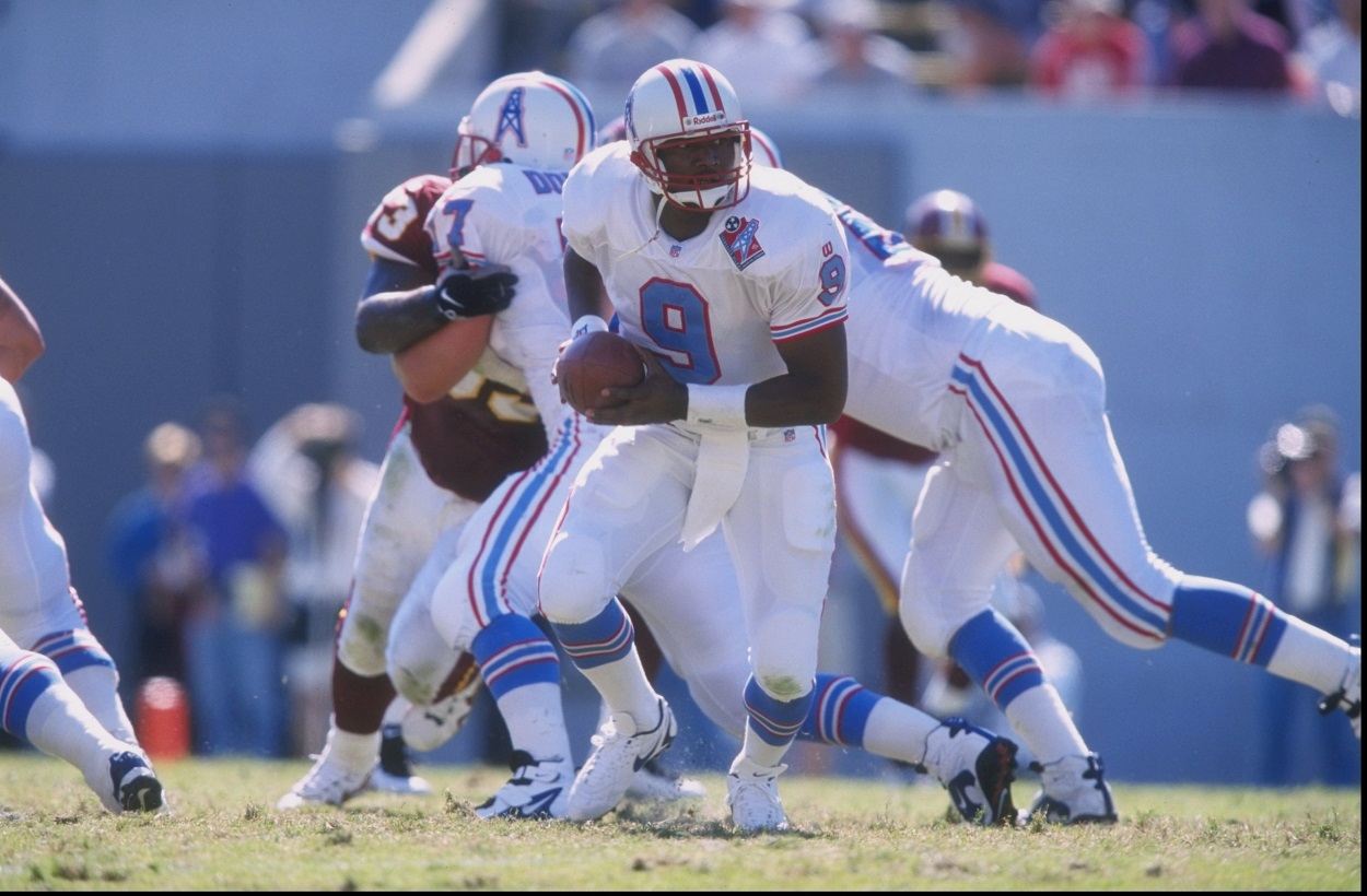 Steve McNair competes as a Tennessee Oiler