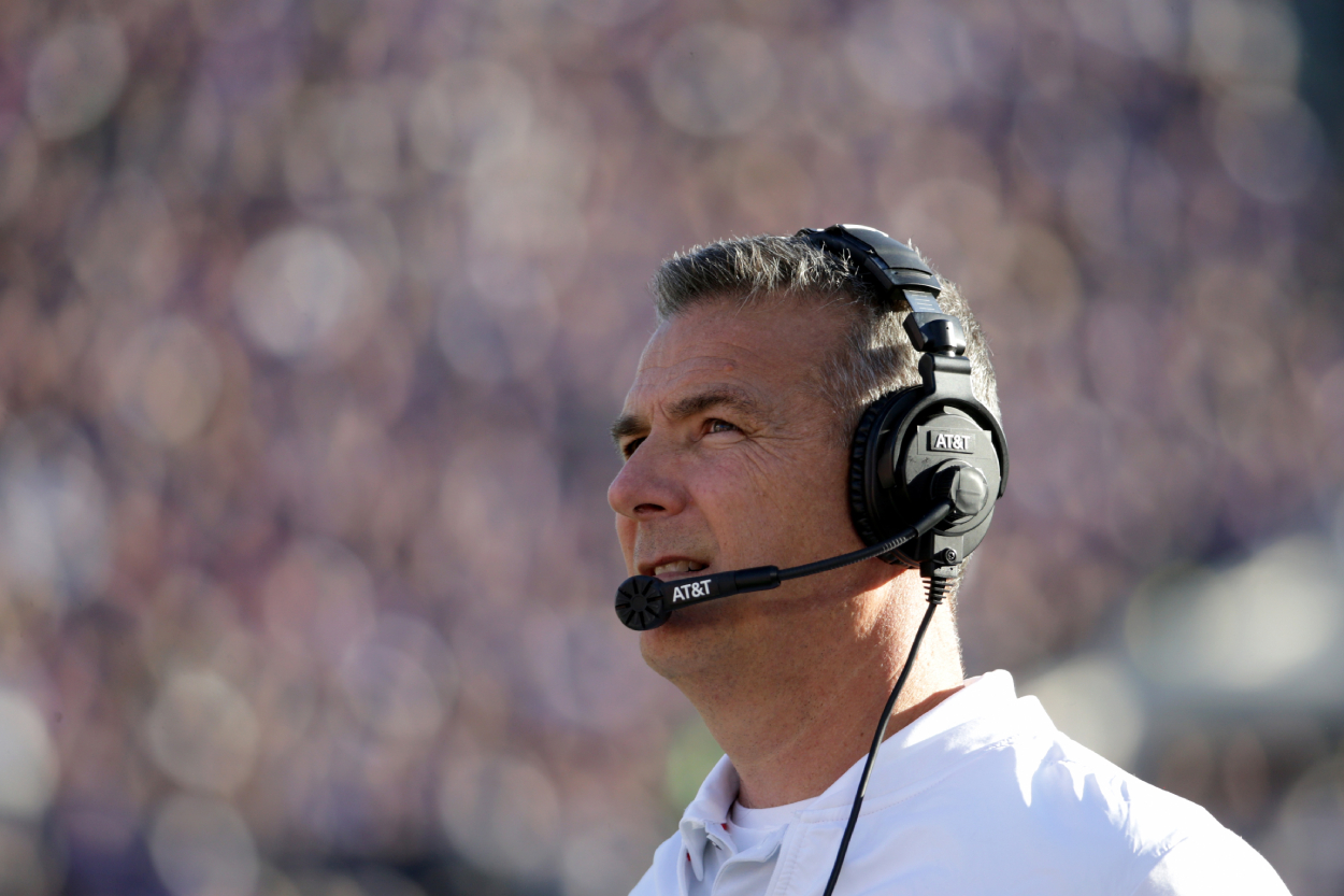 Urban Meyer coaches Ohio State in the Rose Bowl in 2019.