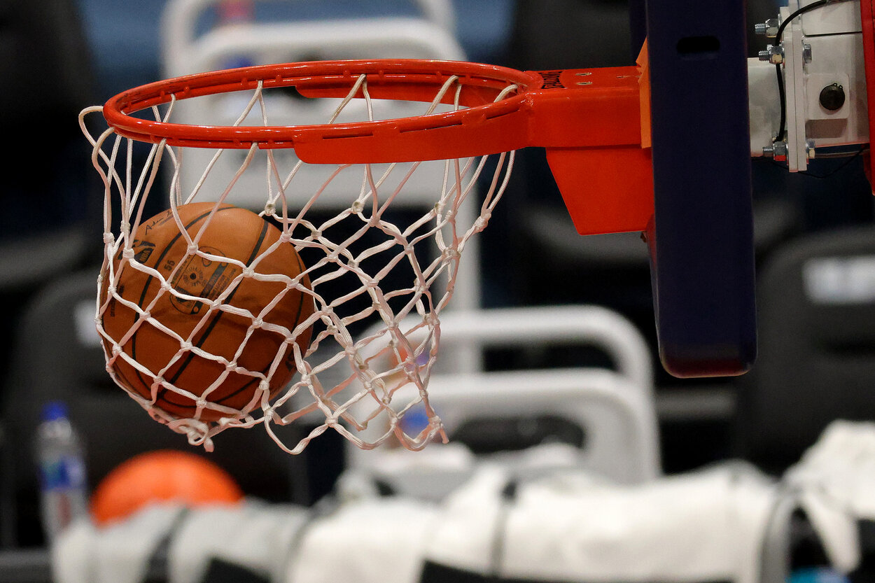 TNT's Brian Anderson will be calling plenty of made baskets during the NCAA Tournament.