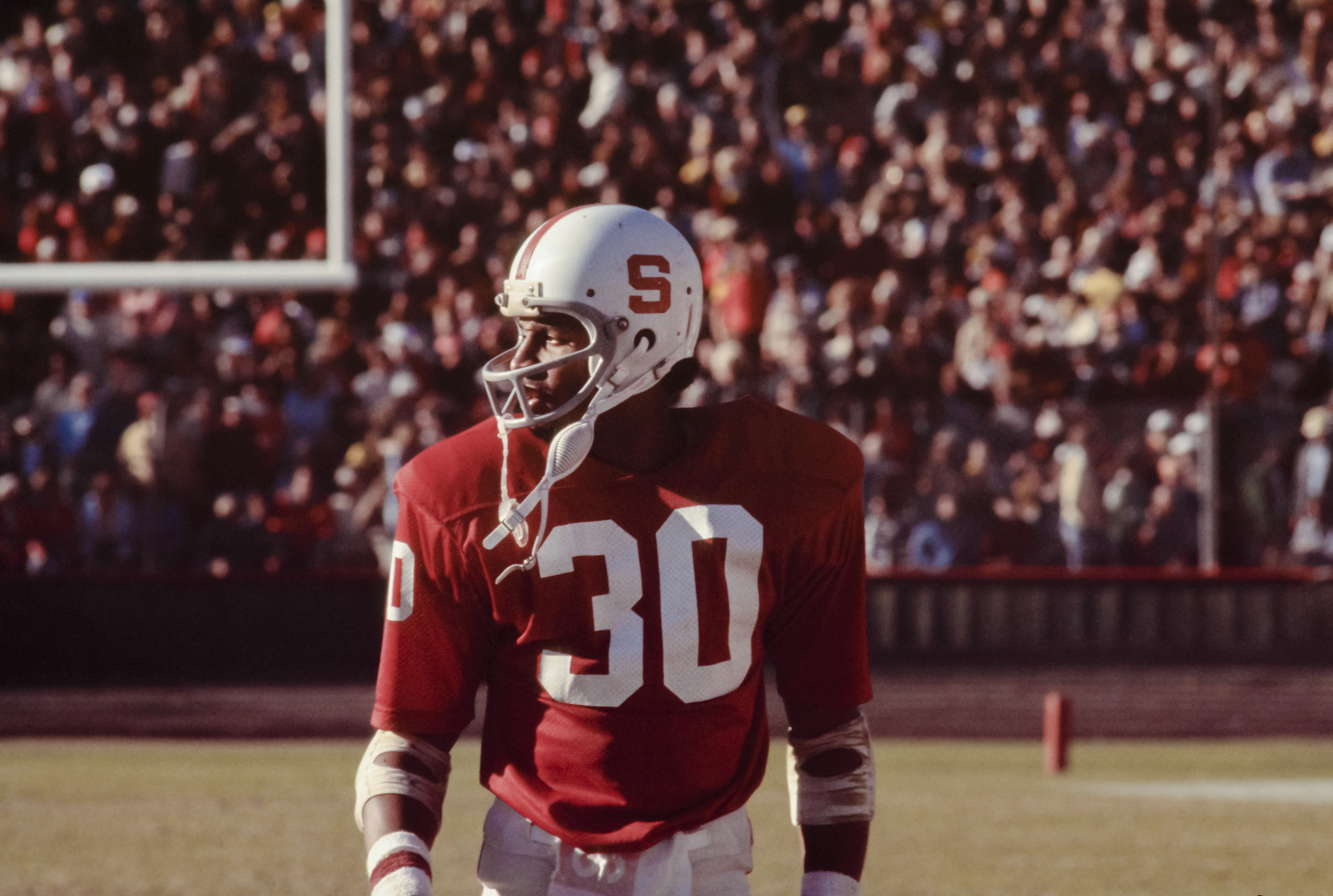 Wide receiver James Lofton of Stanford University leaves the field during a PAC-8 NCAA football game in 1977