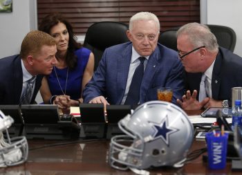 Jason Garrett, Jerry Jones, and Stephen Jones during the 2016 NFL draft