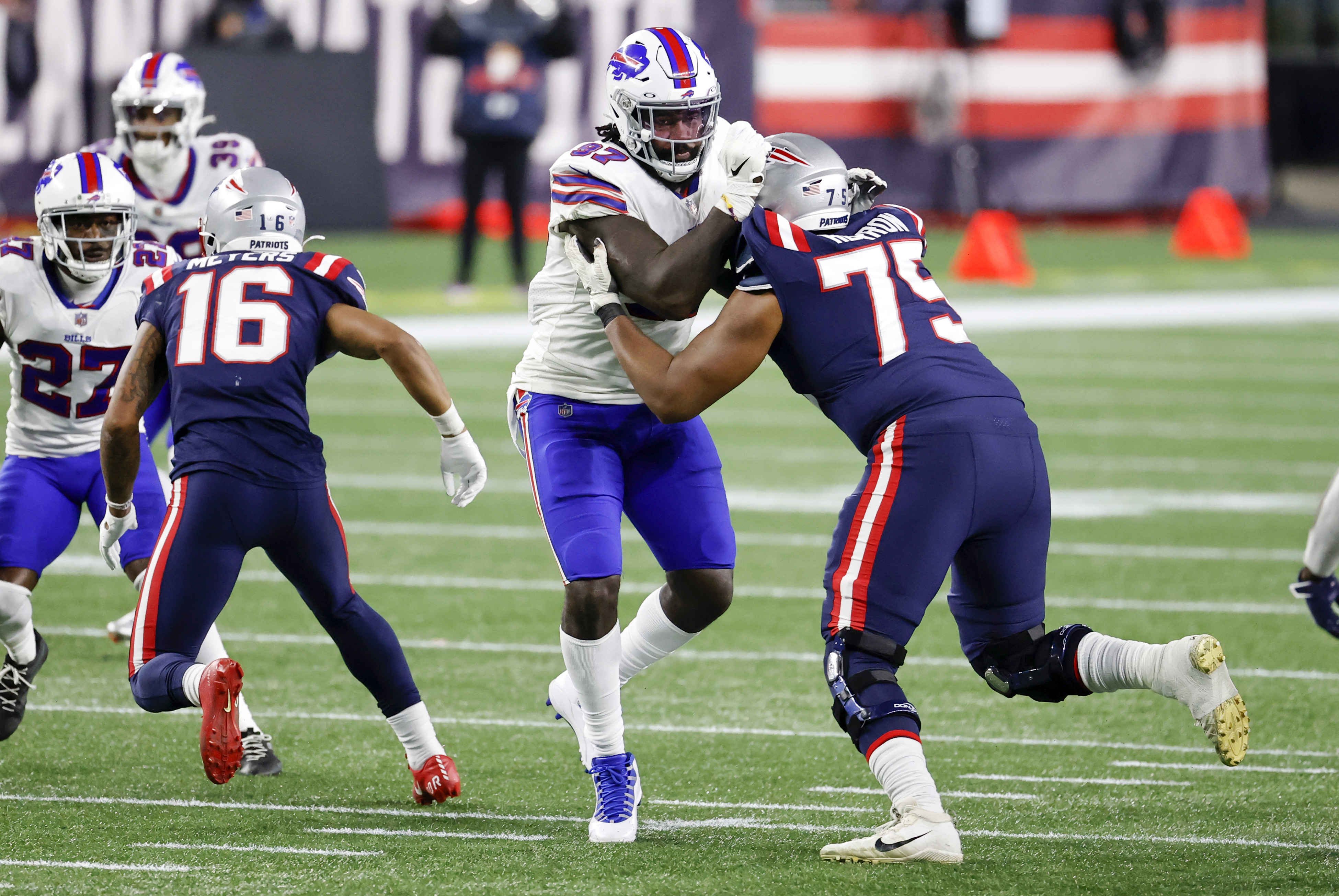 Patriots Offensive Lineman Justin Herron Saved a 71-Year-Old Woman's Life by Putting a Stop to a Terrifying Situation in an Arizona Park