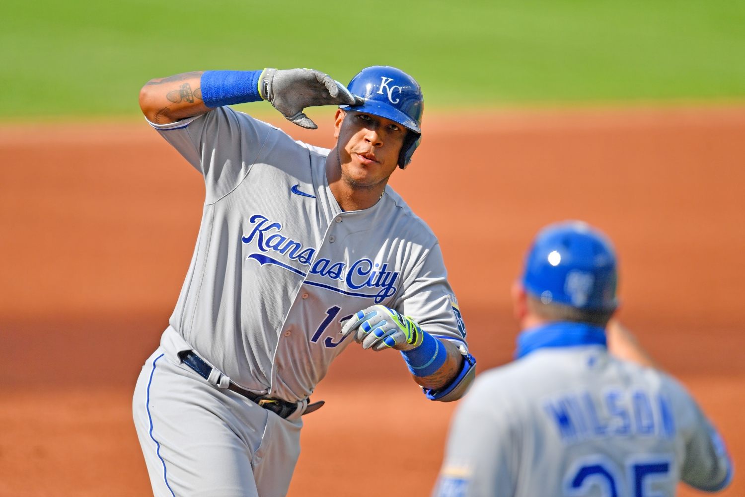 Royals' Salvador Perez Earns Respect for Play and Perfume - The New York  Times