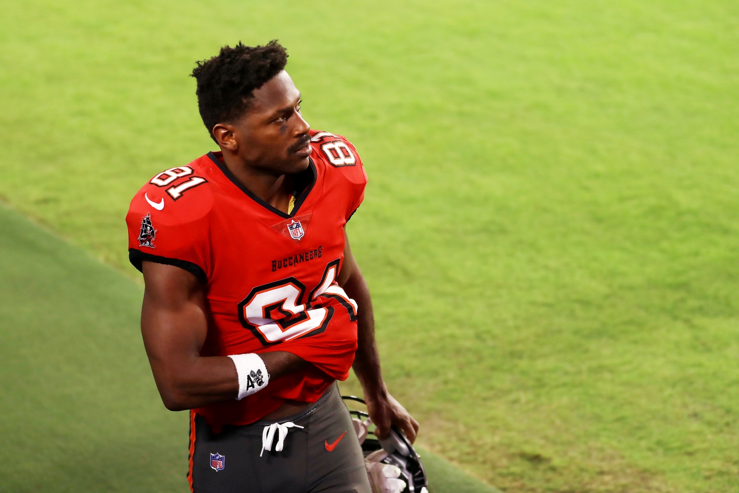 Tampa Bay Buccaneers wide receiver Antonio Brown walks off the field after a loss to the New Orleans Saints on Nov. 8, 2020.