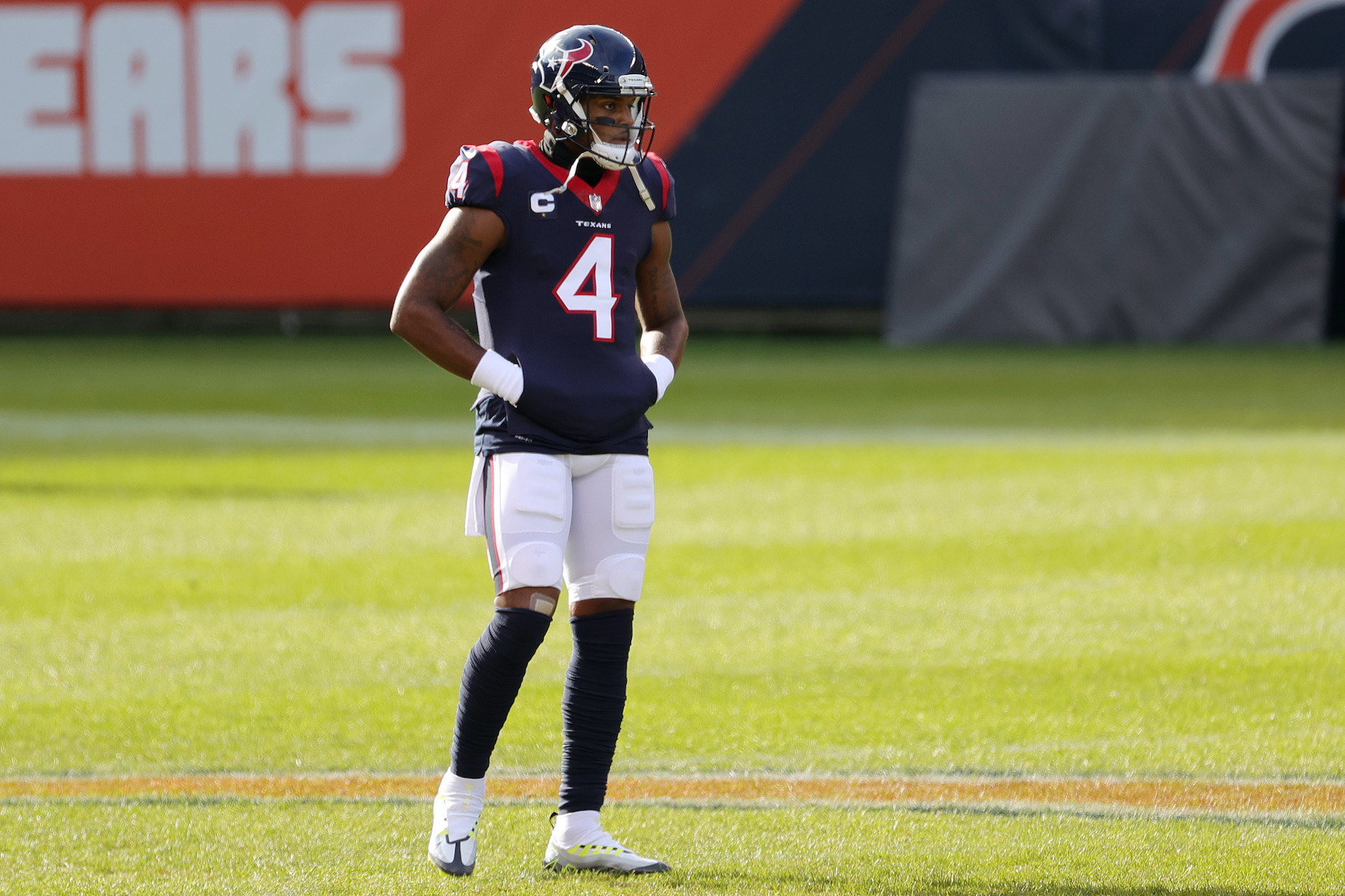 Houston Texans quarterback Deshaun Watson on the field during the 2020 NFL season.