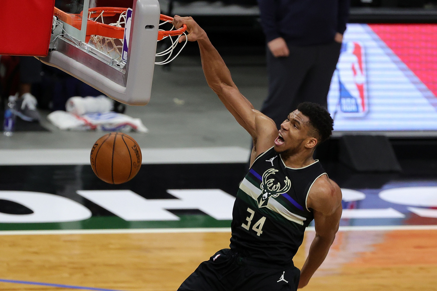 Milwaukee Bucks’ Loss at Houston Shows More NBA Playoffs Heartbreak Could Be Coming