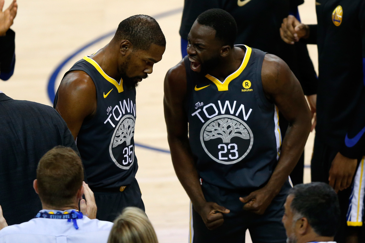 Kevin Durant and Draymond Green argue
