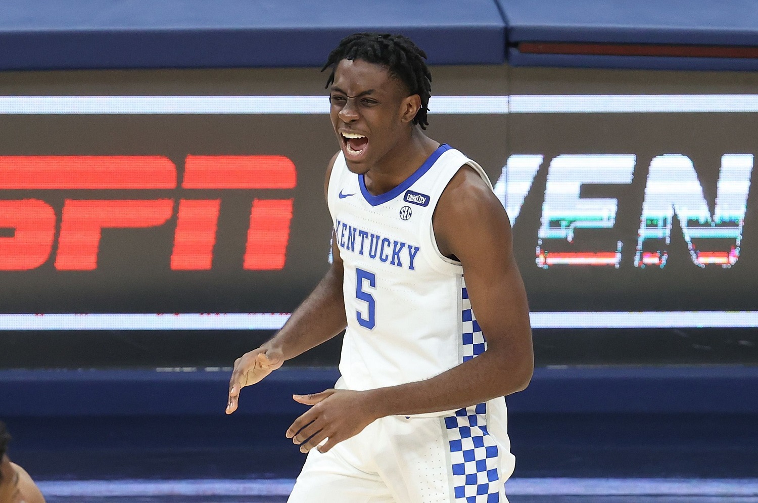 Terrence Clarke of the Kentucky Wildcats celebrates in a game against the Kansas Jayhawks played Dec. 1, 2020, at Bankers Life Fieldhouse in Indianapolis. | Andy Lyons/Getty Images)