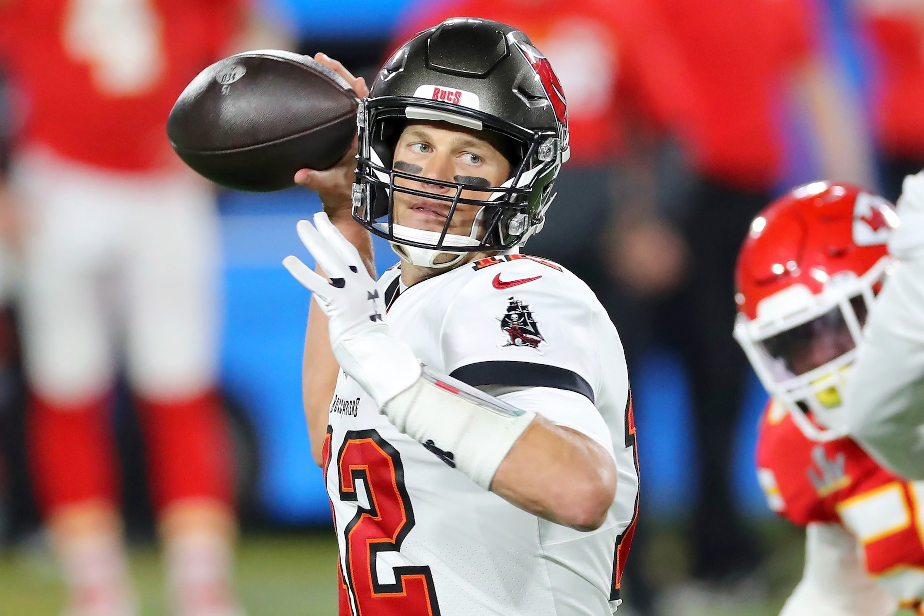 Tampa Bay Buccaneers quarterback Tom Brady throws a pass during Super Bowl 55.