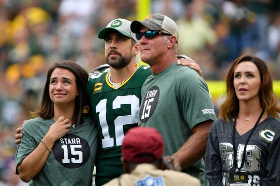 Packers quarterback Aaron Rodgers and former Packers QB Brett Favre.
