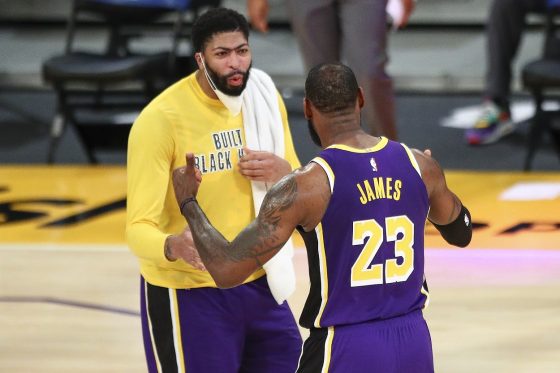 Anthony Davis and LeBron James during a Lakers-Grizzles matchup in February 2021