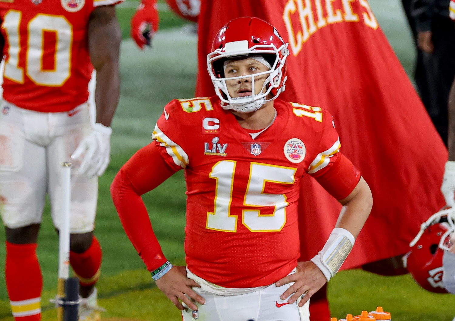 Chiefs quarterback Patrick Mahomes looks on with frustration during Super Bowl 55.
