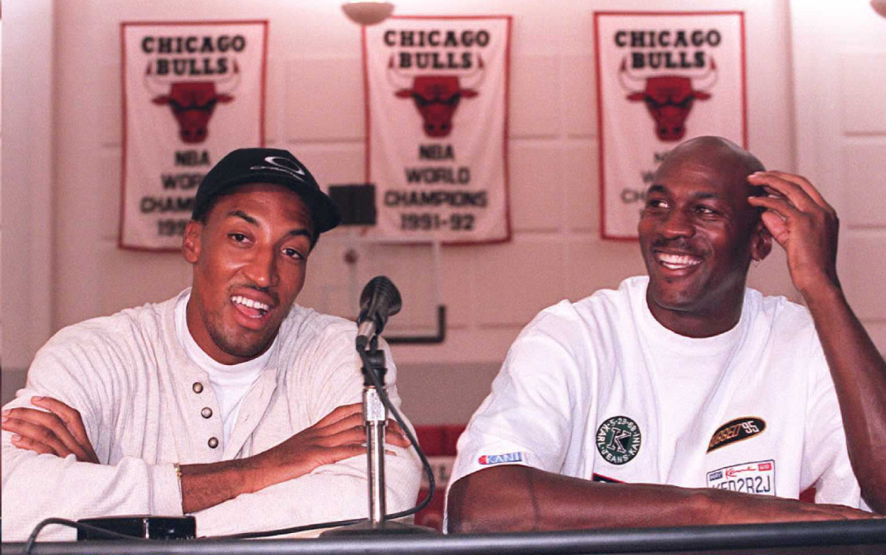 Former Chicago Bulls stars Scottie Pippen and Michael Jordan.