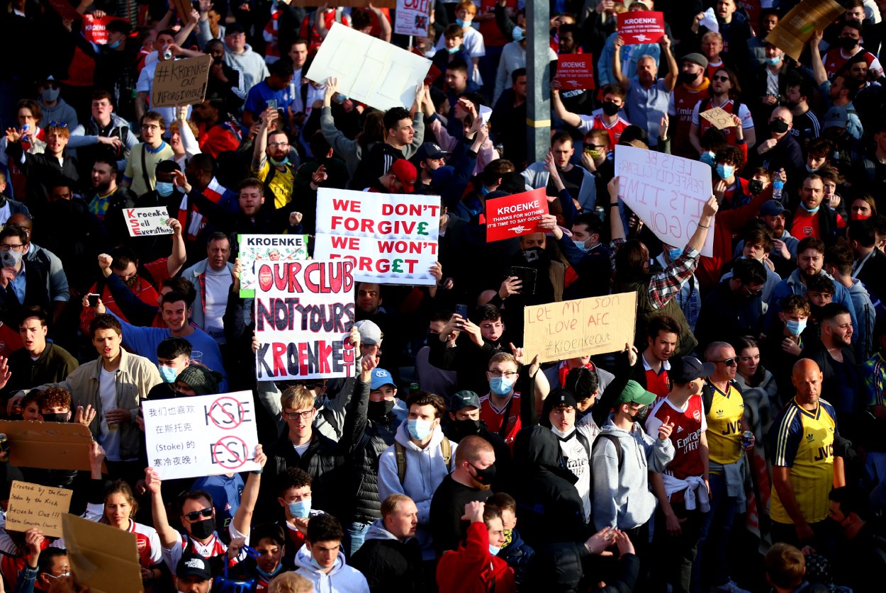 Could furious soccer fans force the NFL to move its planned games in London?