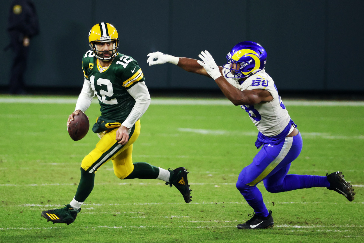 Aaron Rodgers and the Green Bay Packers are still at odds
