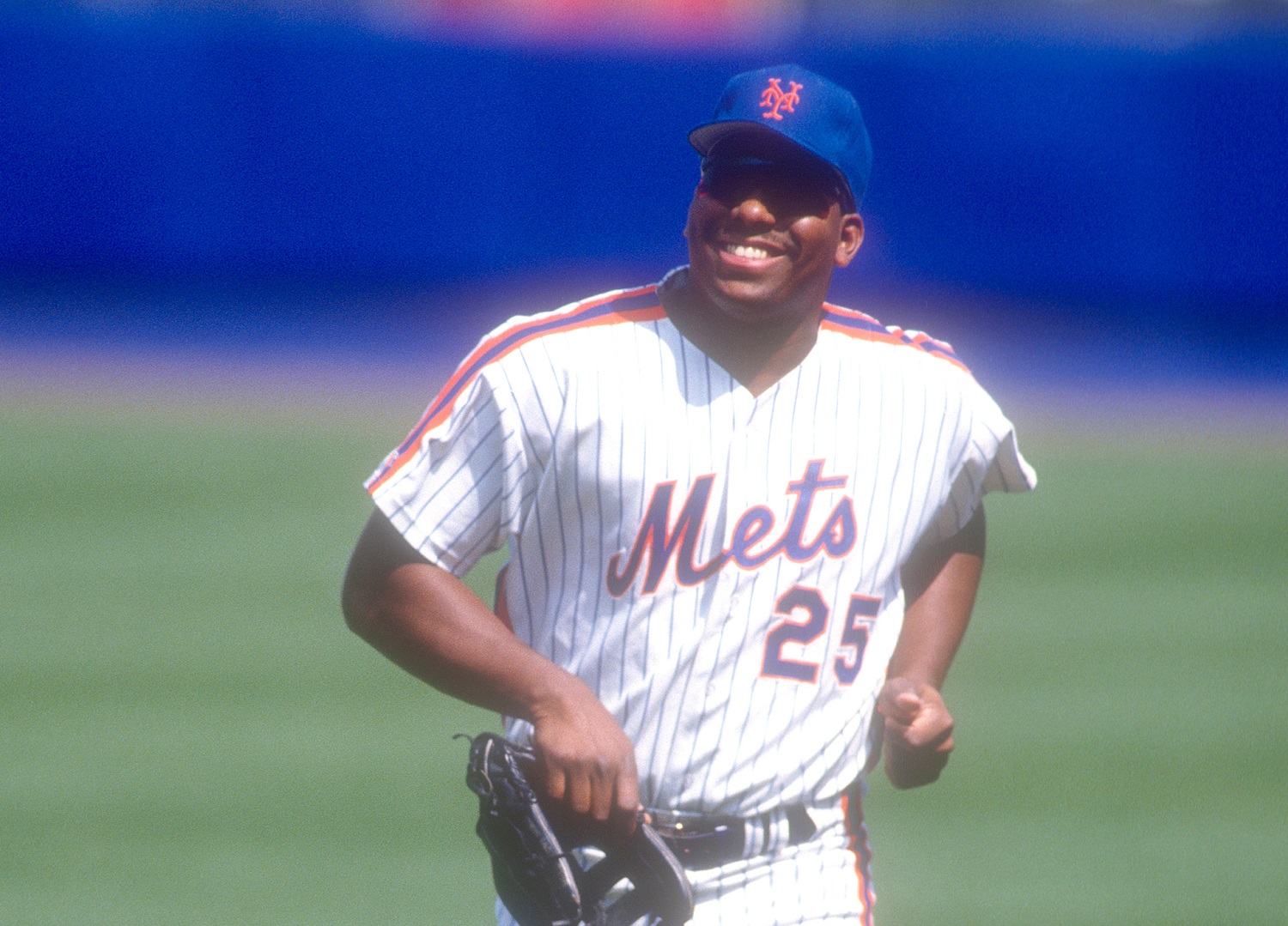 Bobby Bonilla of the New York Mets runs back to the dugout during a game against the Atlanta Braves on May 3, 1992. at Shea Stadium.