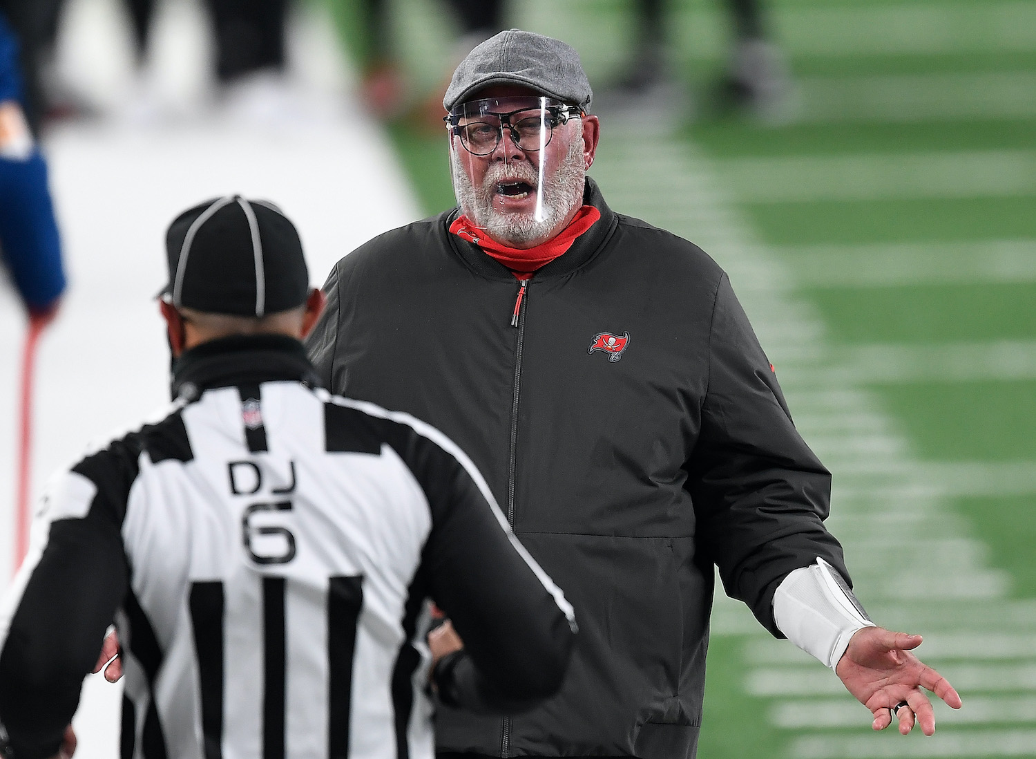 Tampa Bay Buccaneers head coach Bruce Arians reacts toward an official during a 2020 NFL game.