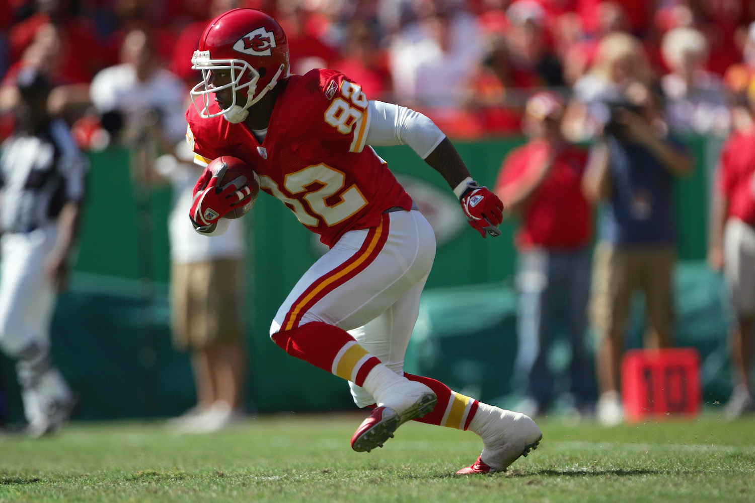 Return specialist Dante Hall in action for the Kansas City Chiefs.