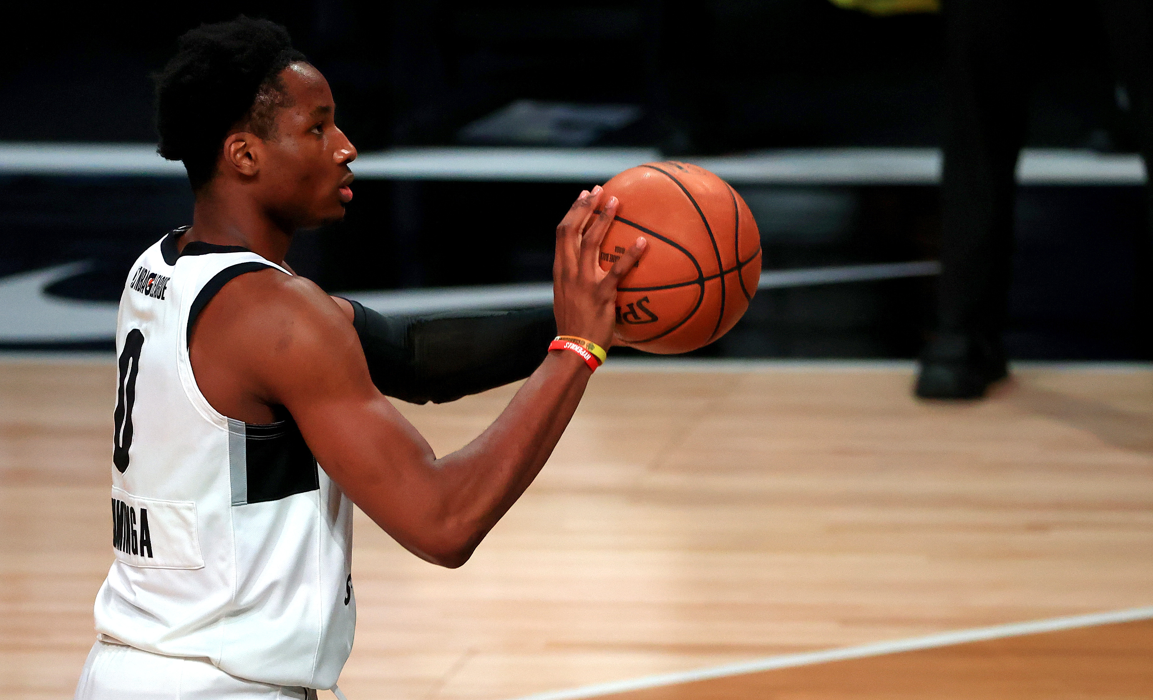 NBA draft hopeful Jonathan Kuminga shoots during a G League game