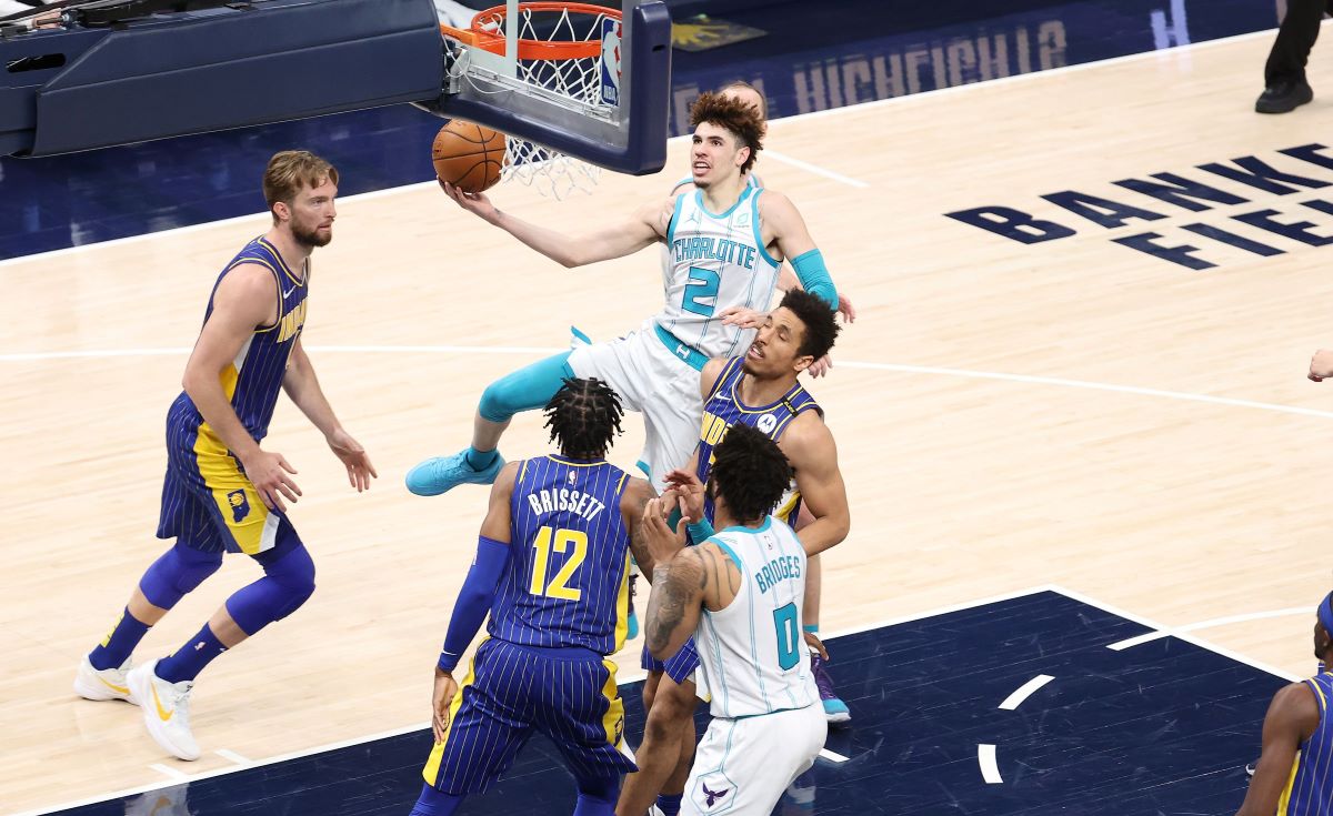 Lamelo Ball flies through the lane against the Indiana Pacers.