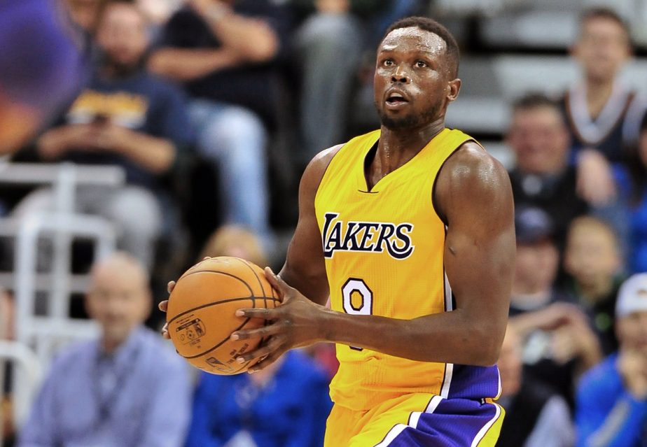 Luol Deng during a Lakers-Jazz matchup in October 2016