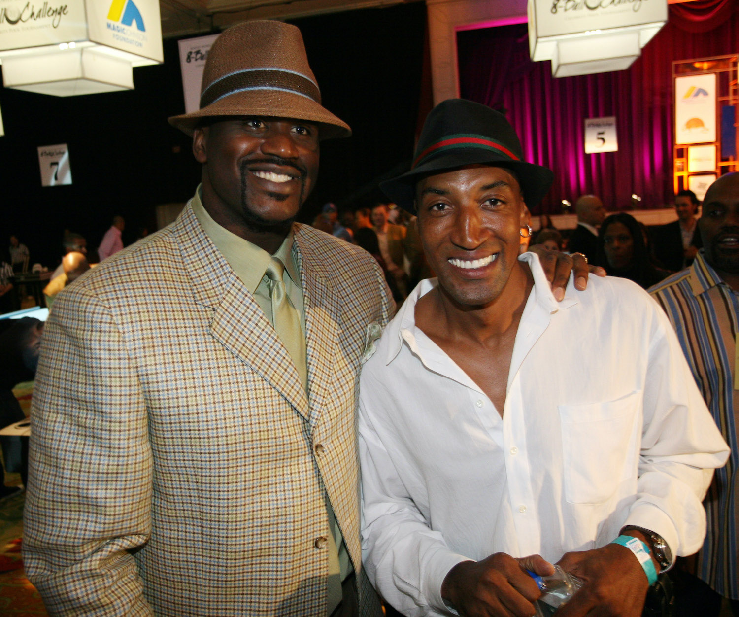 Scottie Pippen (R) and Shaquille O'Neal (R) together at a celebrity pool tournament.