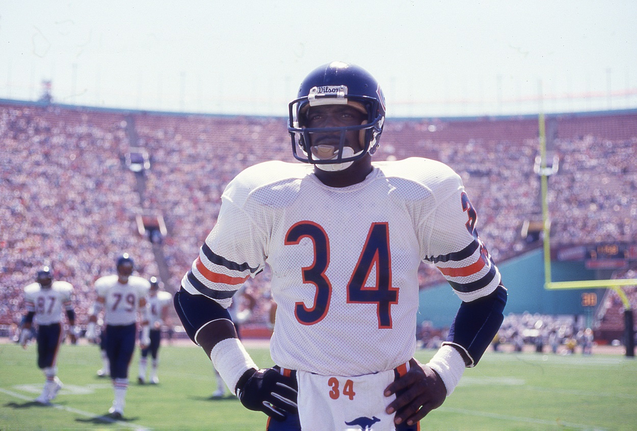 The NFL's former all-time leading rusher, Walter Payton, ahead of a Bears-Raiders matchup in 1987