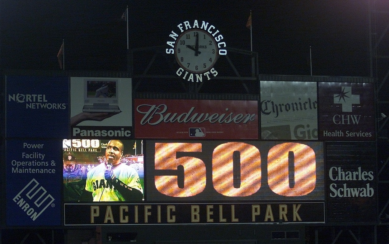 Barry Bonds addresses the crowd after joining the MLB 500 home run club on April 17, 2001