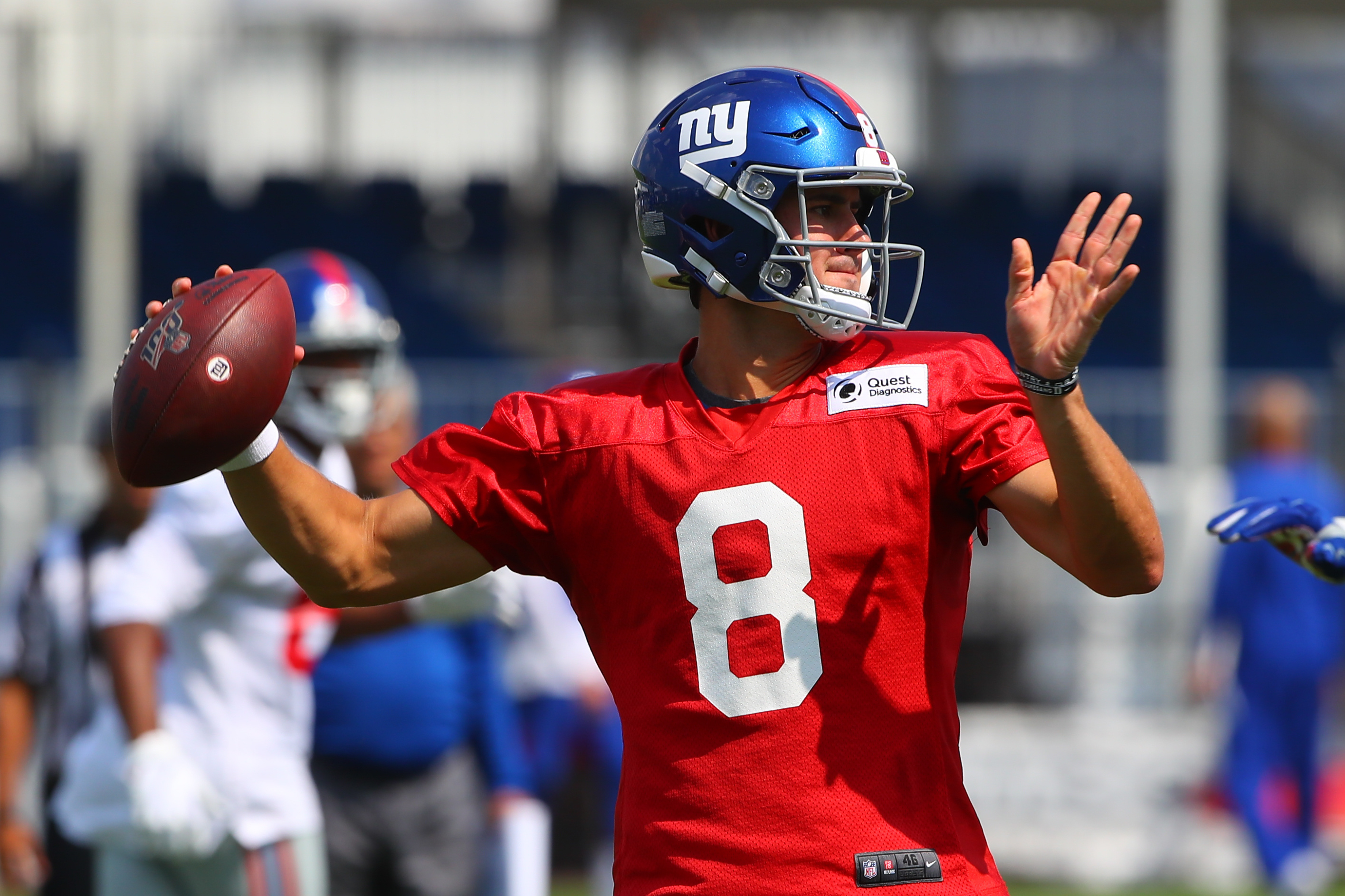 New York Giants quarterback Daniel Jones throws pass during practice