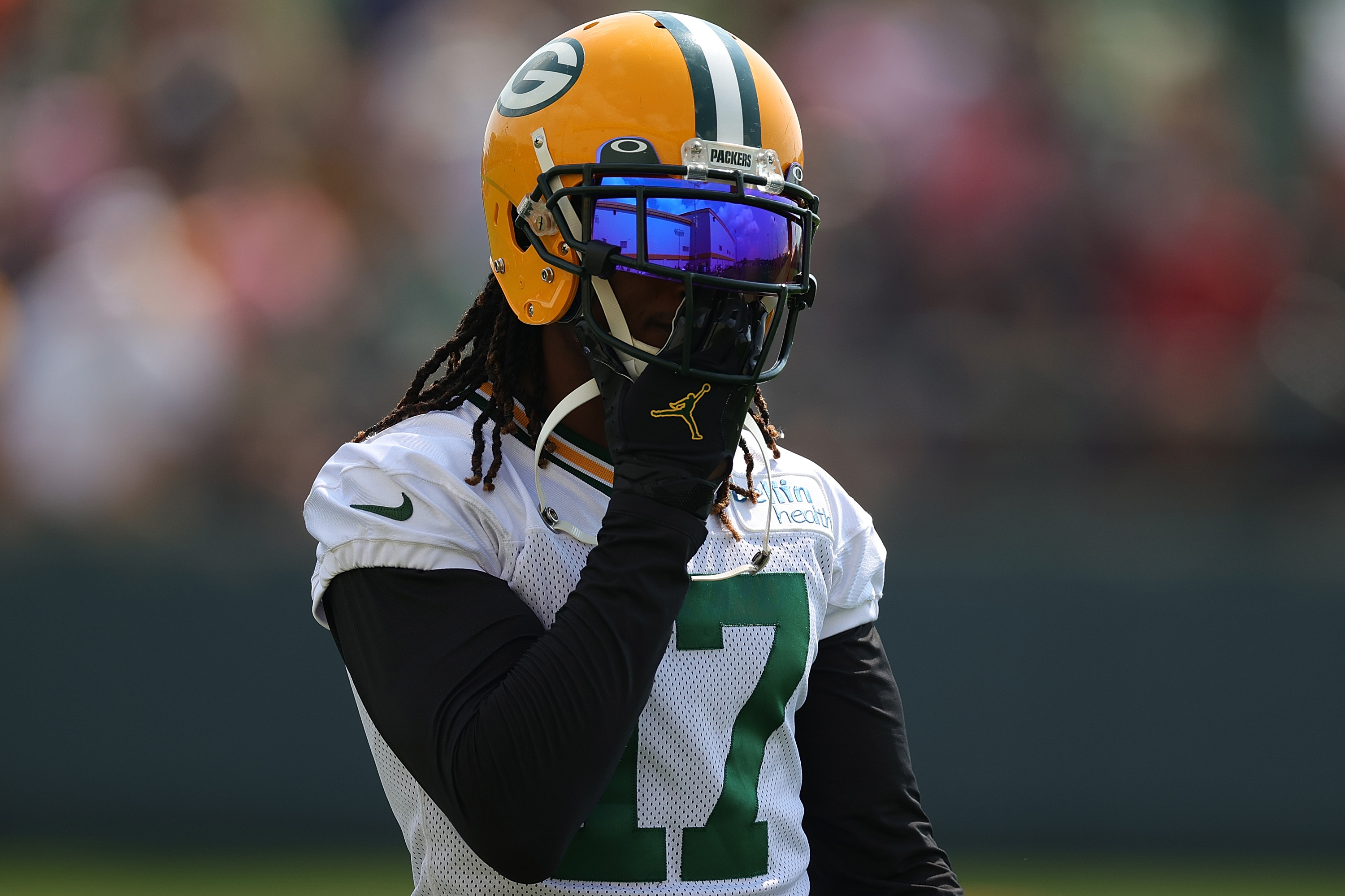 Davante Adams warms up during Green Bay Packers training camp