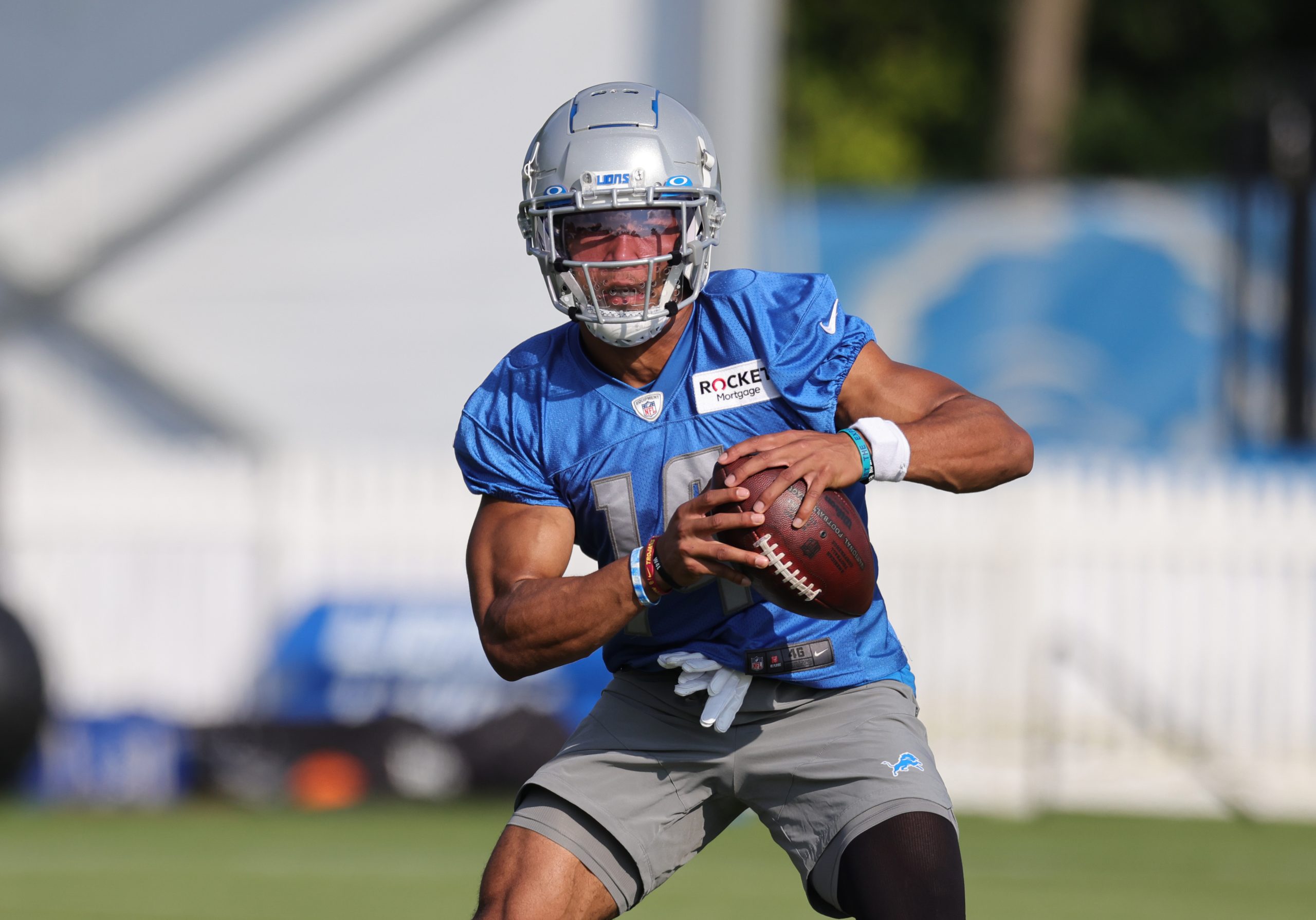 Lions Rookie Wide Receiver Amon Ra St Brown Is Part Of The Most Interesting Family In Football