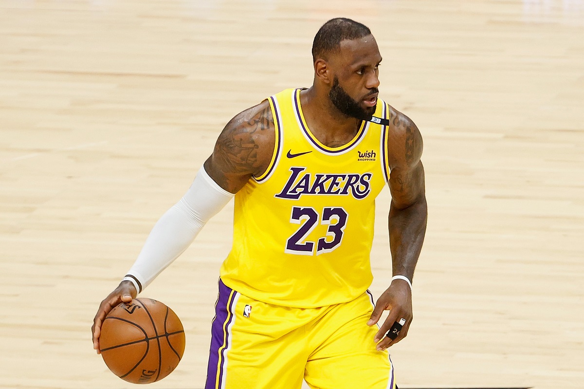LeBron James Fires Off and Then Deletes Tweet to Lakers Haters About New Lineup