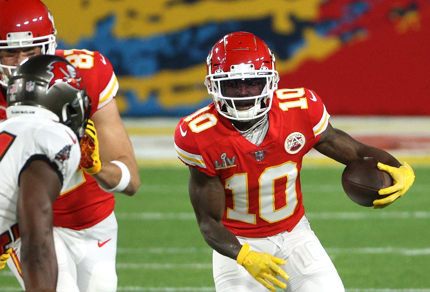 Tyreek Hill of the Kansas City Chiefs makes a reception during the first quarter against the Tampa Bay Buccaneers in Super Bowl 55.