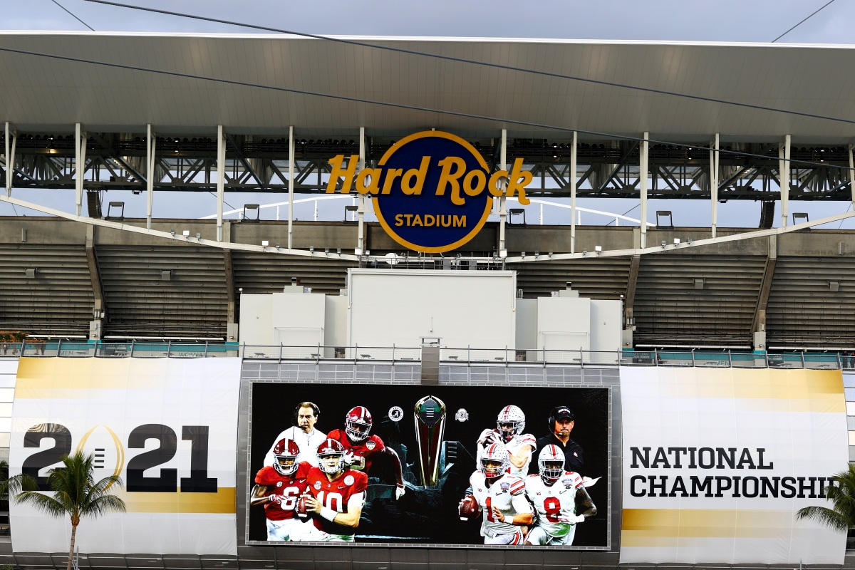 The Ohio State Buckeyes and Alabama Crimson Tide face off the College Football Playoff National Championship.