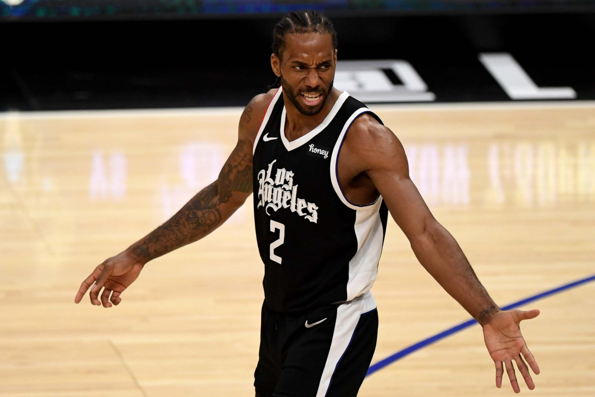 Kawhi Leonard has reportedly agreed to return to the LA Clippers, but he's taking some heat for the way he's gone about it