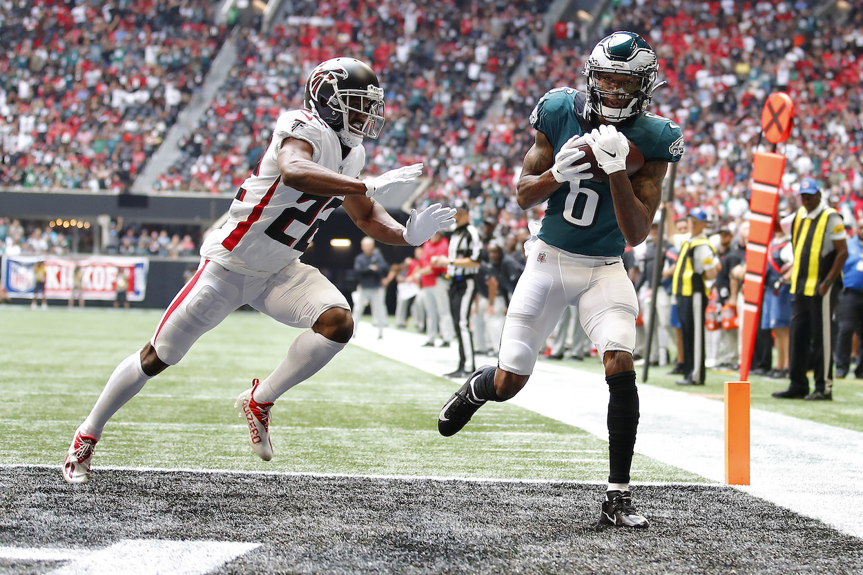 DeVonta Smith catches his first career TD for the Philadelphia Eagles.