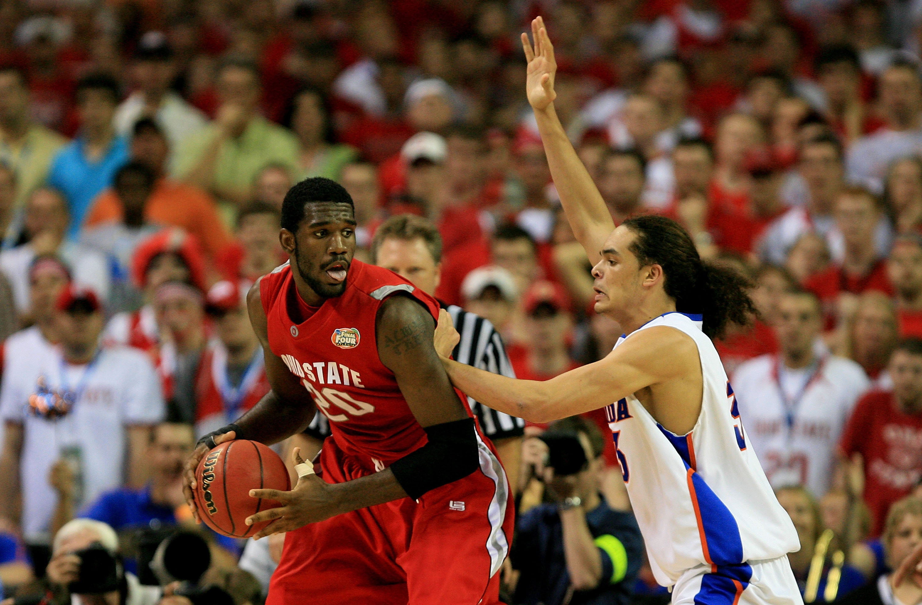 Former Ohio State basketball star Greg Oden posts up during the 2007 NCAA Championship