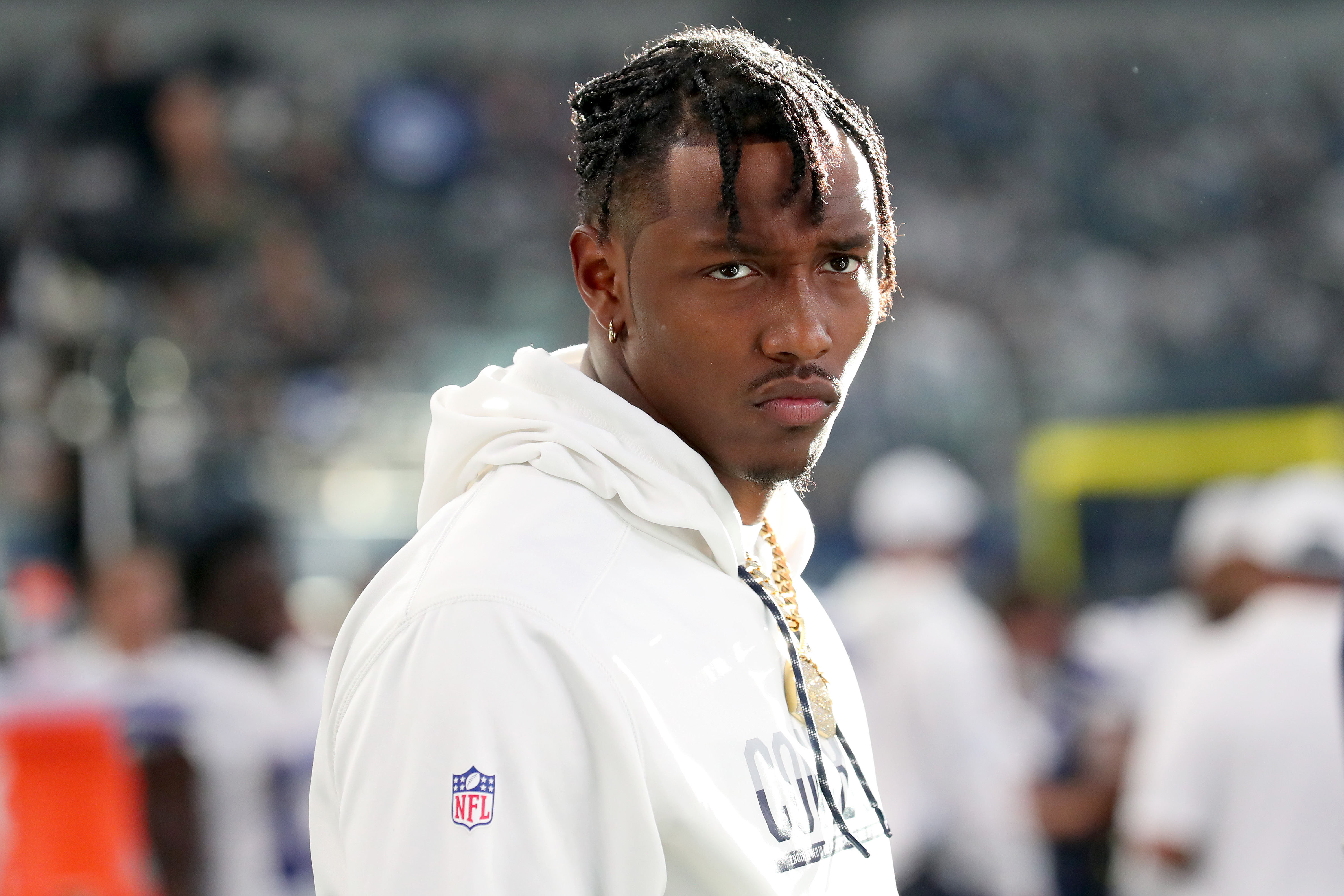 The Steelers signed former Cowboys first-round pick Taco Charlton