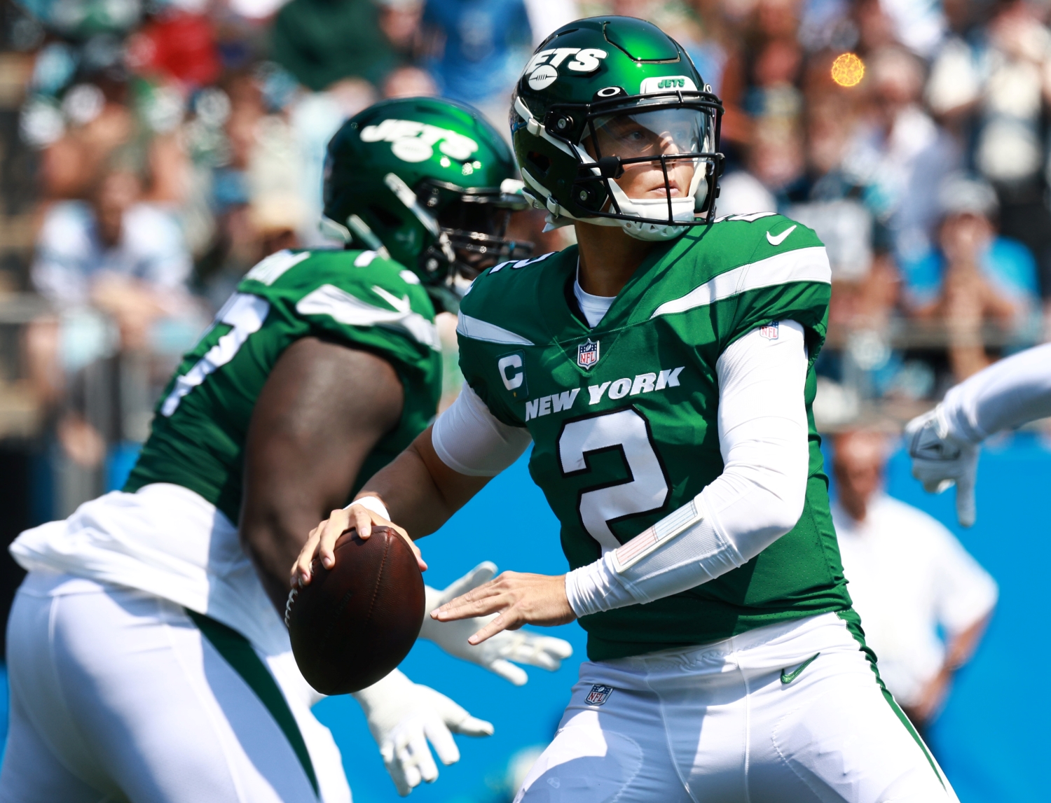 New York Jets quarterback Zach Wilson gets ready to throw a pass against the Carolina Panthers.