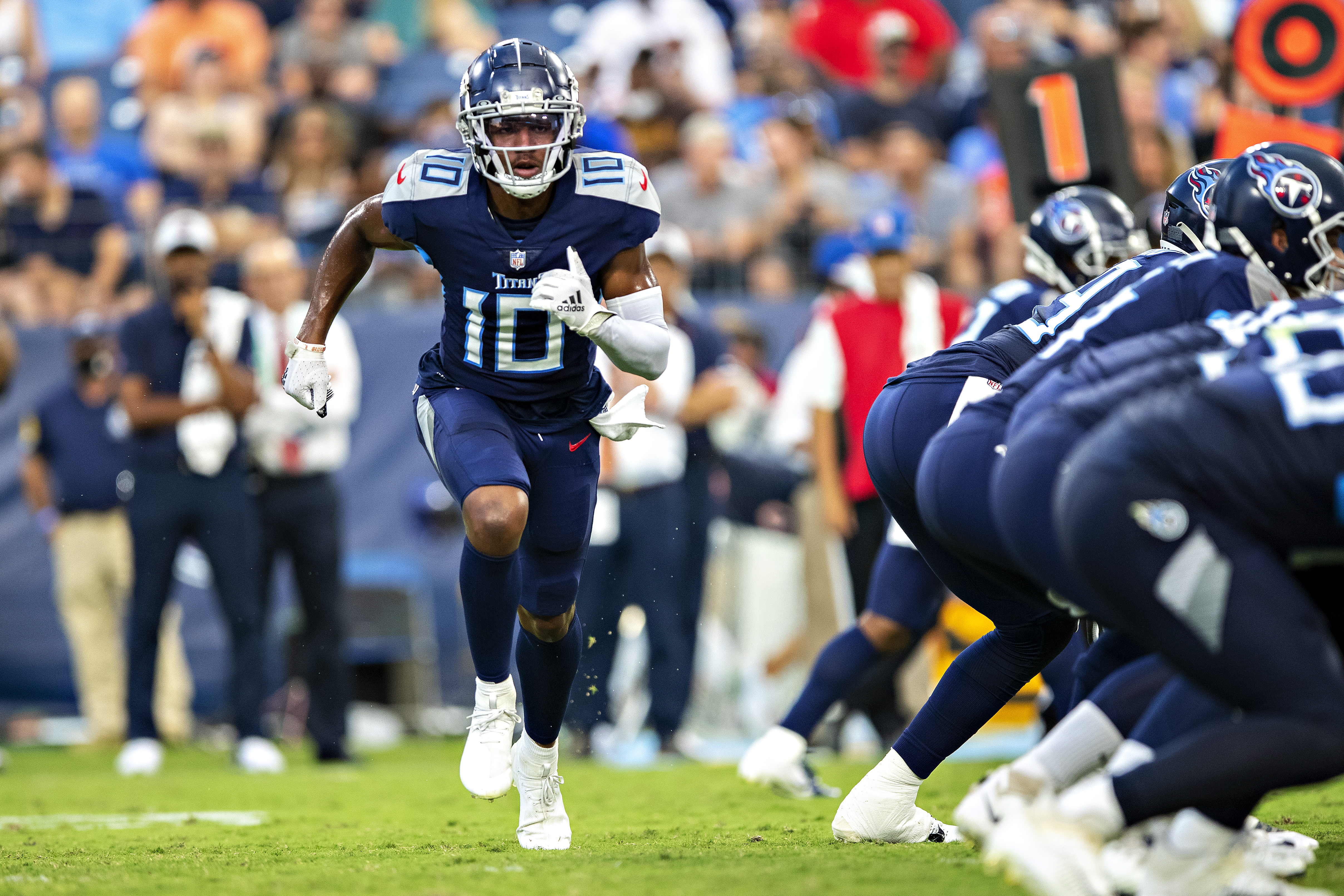 Tennessee Titans wide receiver Dez Fitzpatrick goes in motion before a play