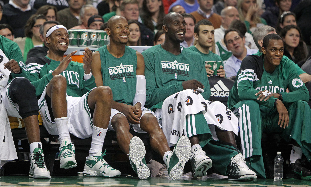 Paul Pierce wants to mend the fences between the estranged members of the Boston Celtics 2008 championship team