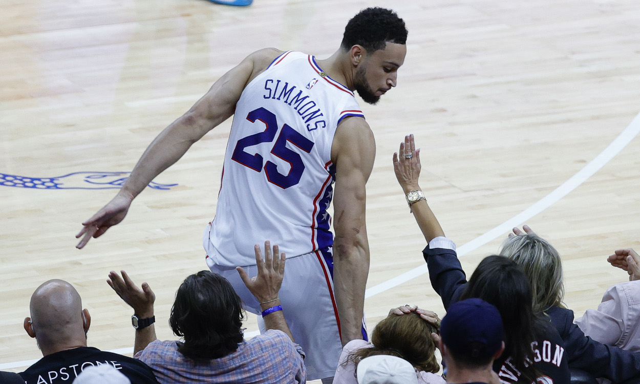 Charles Barkley strongly believes the Philadelphia 76ers shouldn't cave in to Ben Simmons' demands