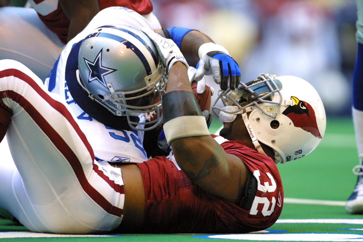 The Dallas Cowboys and Arizona Cardinals face off in 2001.