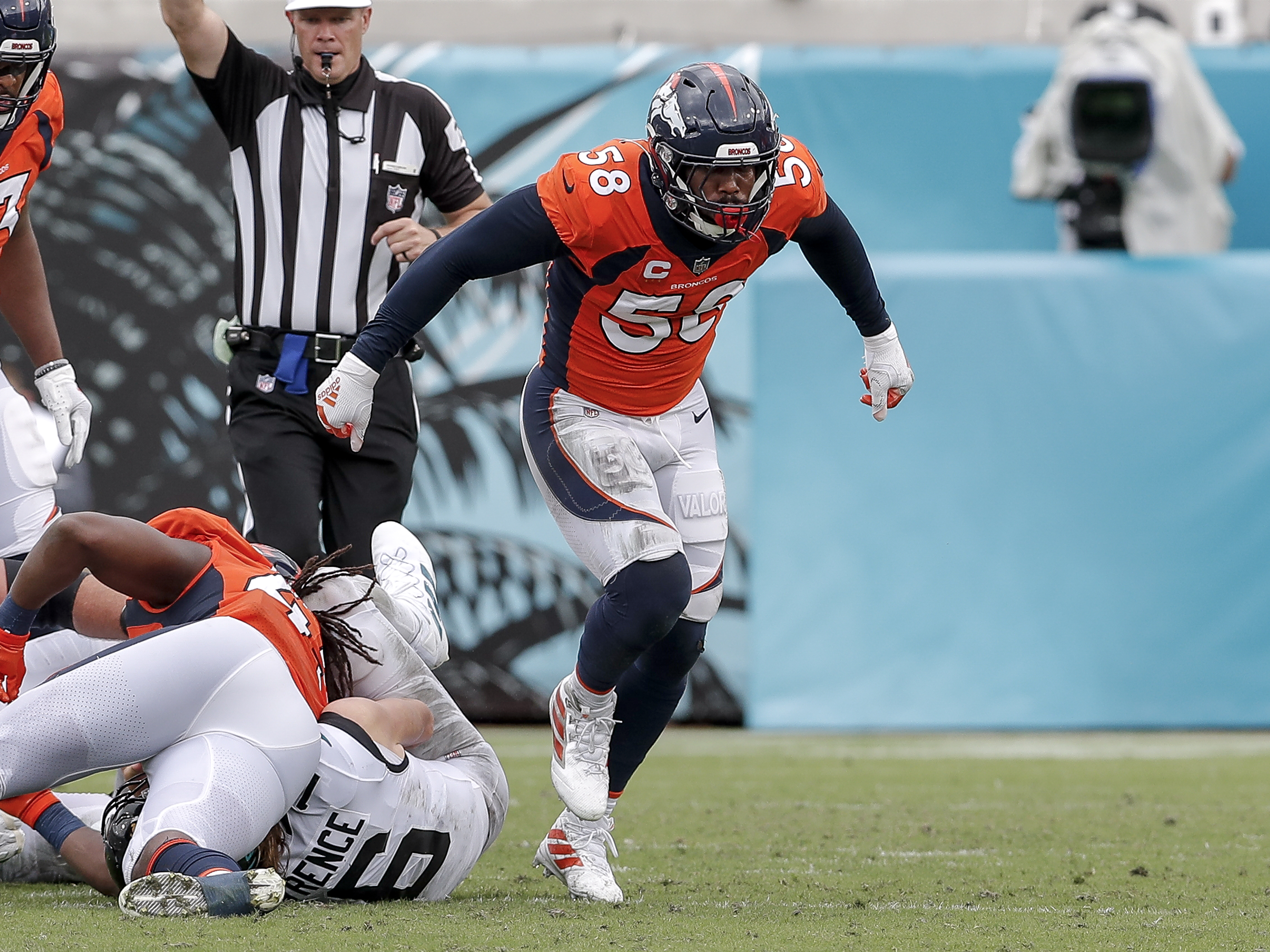 Denver Broncos LB Von Miller.