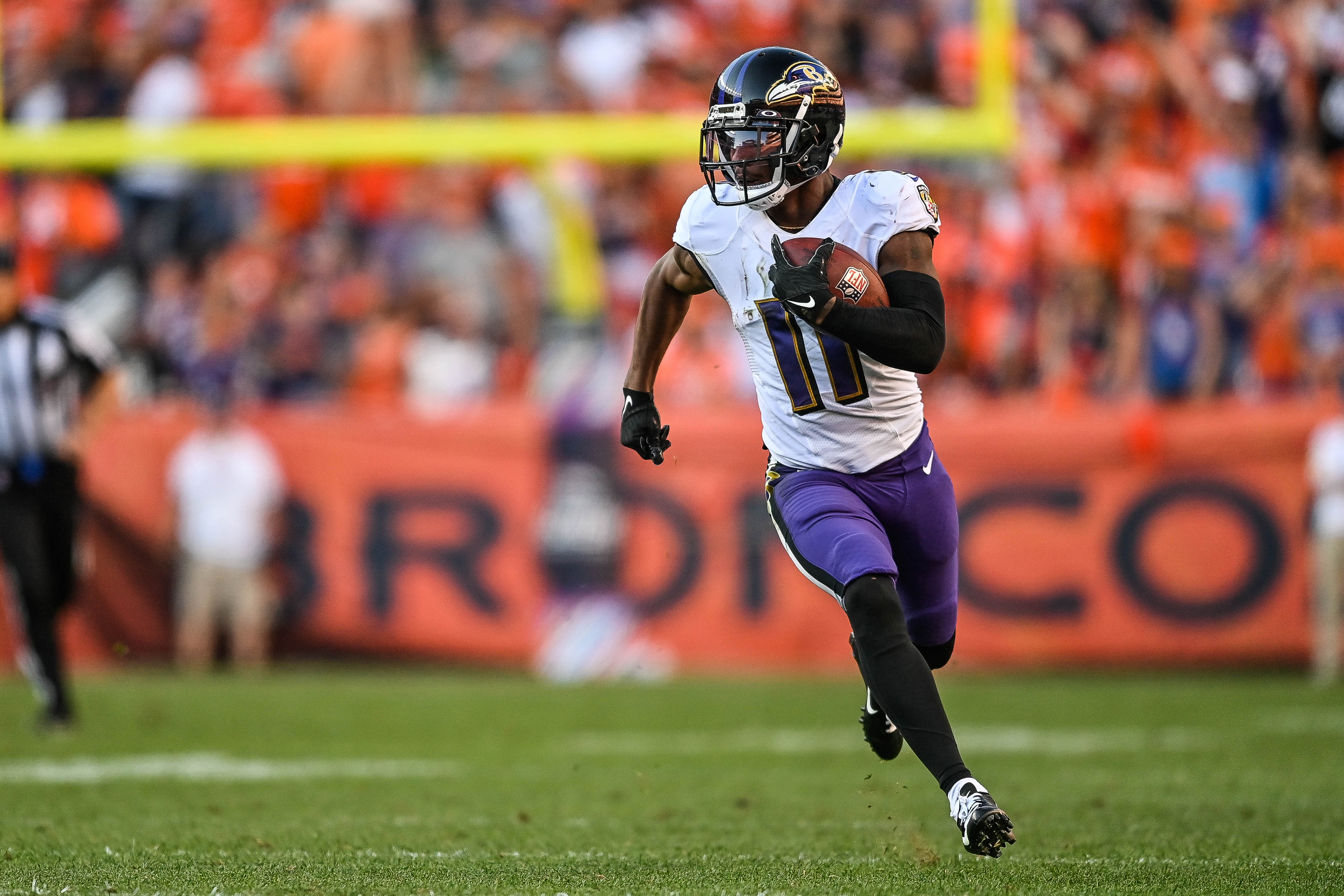 Ravens wide receiver James Proche II catches pass from Lamar Jackson